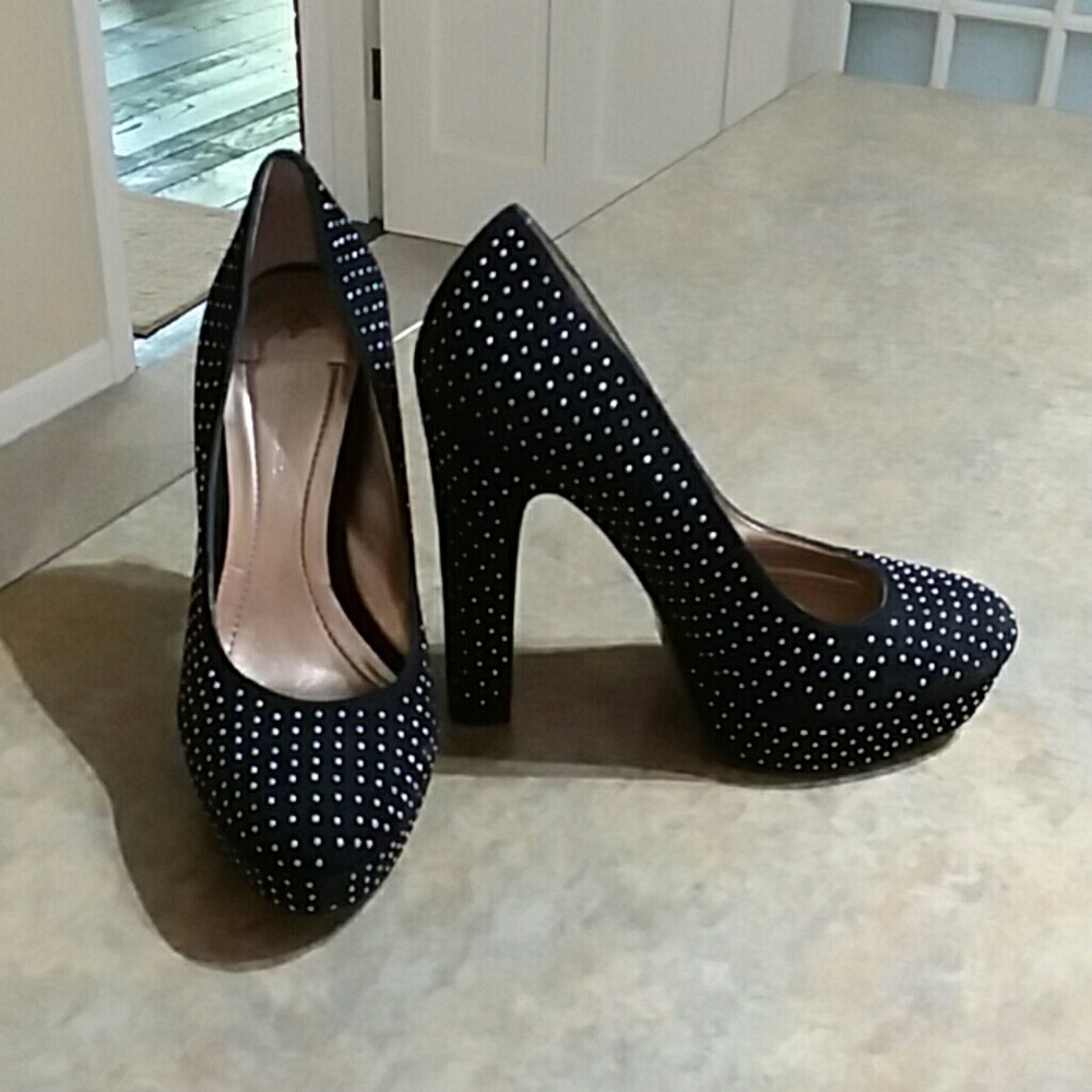 BCBGeneration size 6 pump